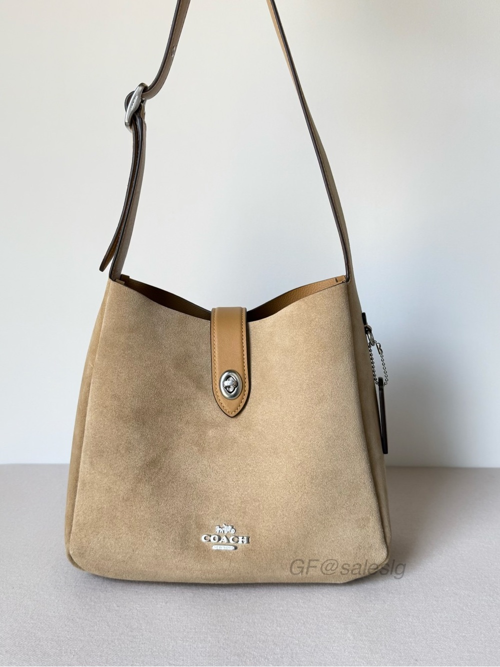 NWT Coach Hadley Convertible Crossbody Bag In Suede Light Taupe Beige Neutral